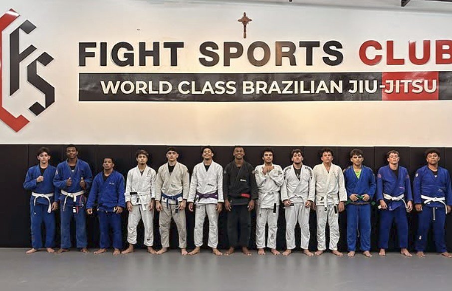 Turma juvenil de Jiu-Jitsu da Fight Sports Ilhéus